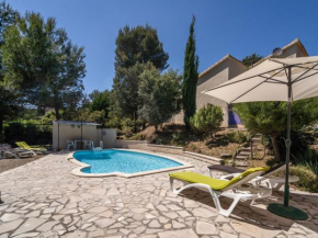 Luring Villa in Pouzols Minervois with Pool